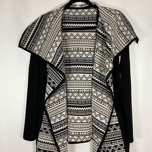 GB Cardigan Size S Black and White Patterned Side Pockets Open Front Design